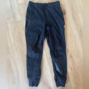 NIKE Air Pivot V3 Jogger Men's Jogger Sweatpants Triple Black, Small